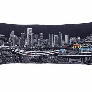 Cojín decorativo lumbar de 35 pulgadas con horizonte nocturno de Houston, color negro