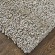 4' X 6' Ivory Shag Power Loom Stain Resistant Area Rug