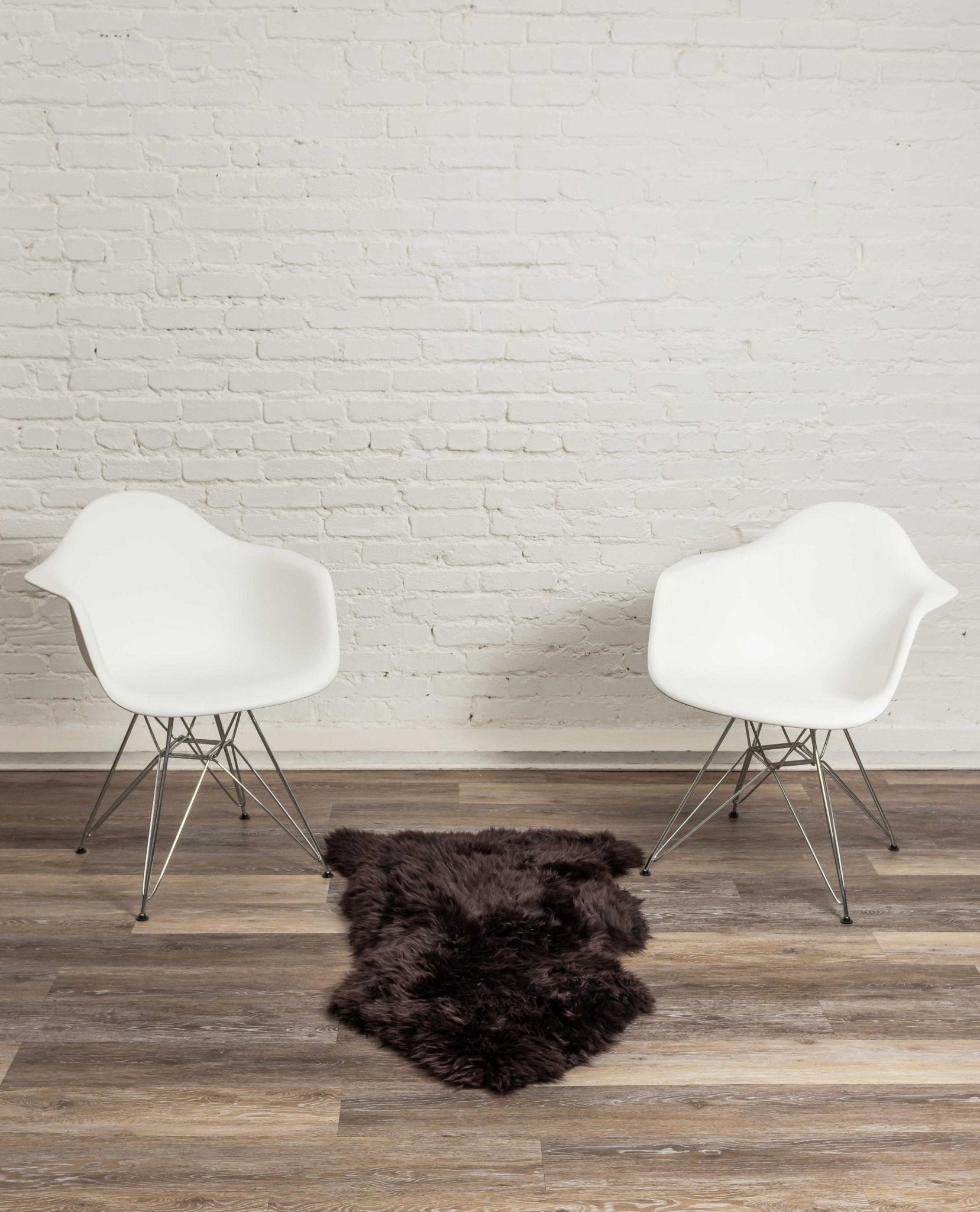 Chocolate New Zealand Natural Sheepskin Rug - 2' x 3'