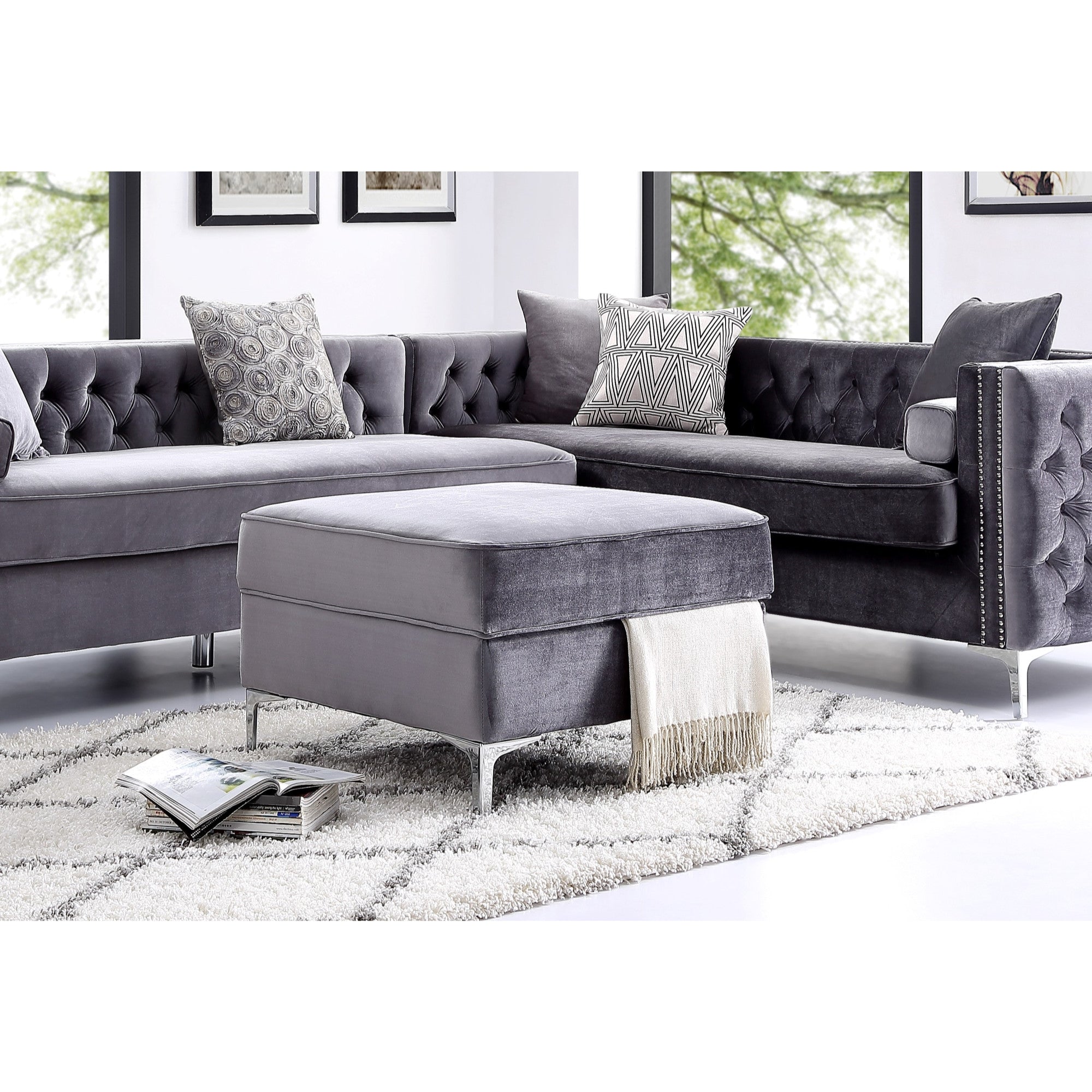30" Gray Velvet And Silver Storage Ottoman