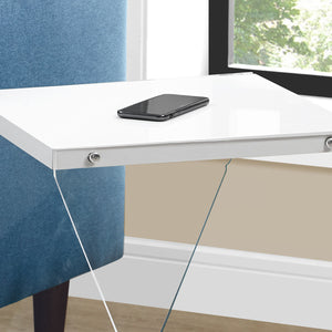 15.75" X 16.5" X 21.25" White Clear Acrylic Glass Accent Table