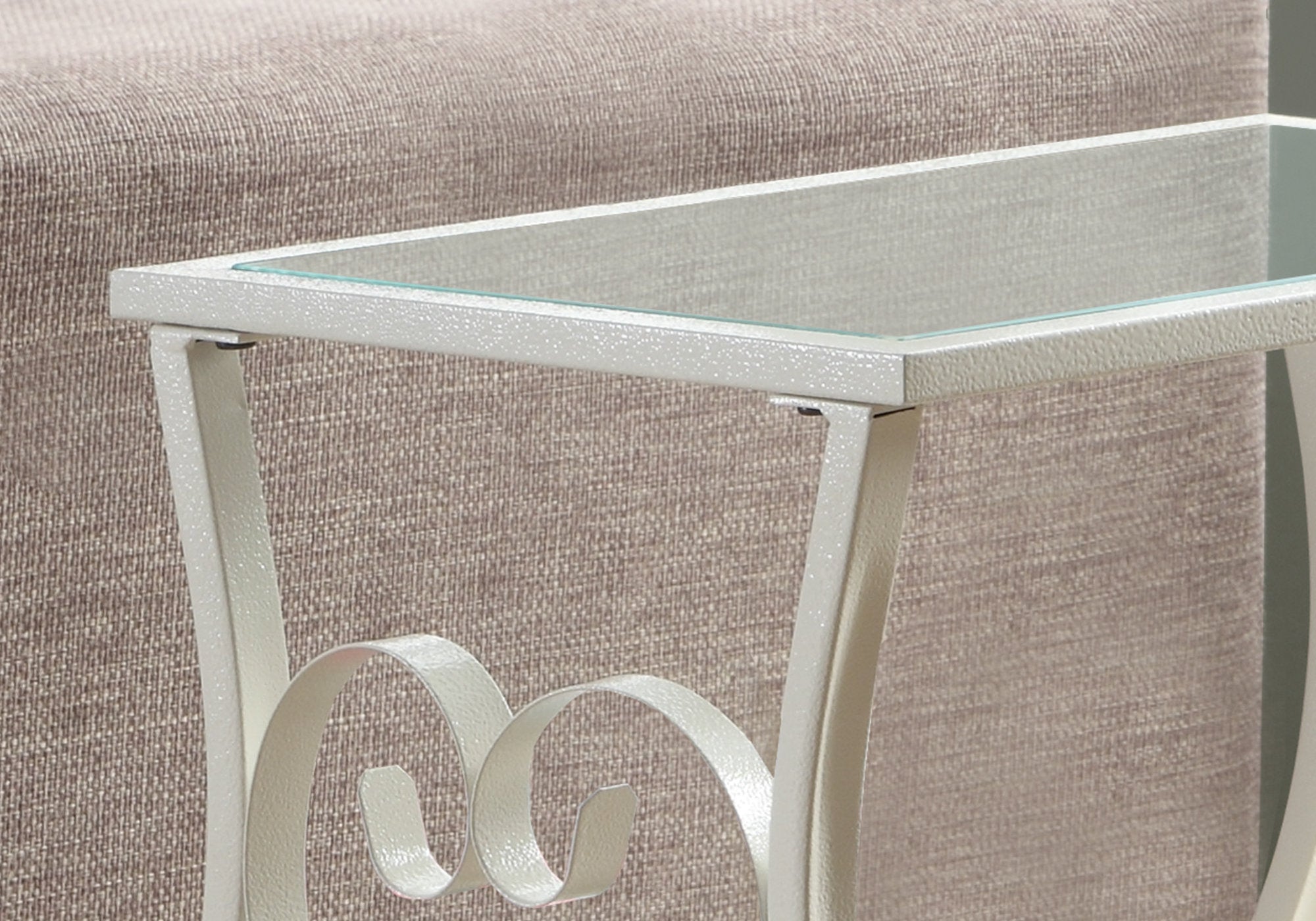 11.5" X 18.5" X 21.75" 白色金屬鋼化玻璃裝飾桌