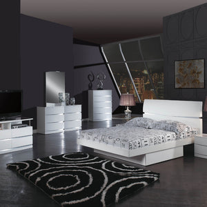 80'" X 79'"  X 42.5'" Modern Eastern King White High Gloss Bed