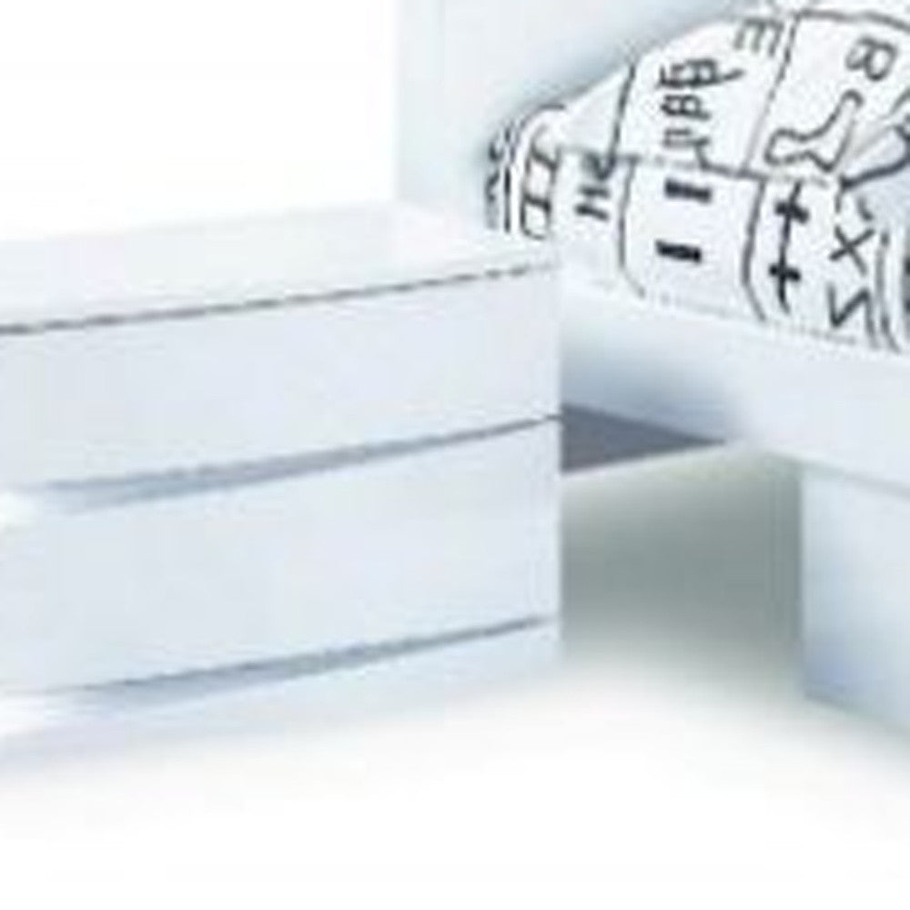 80'" X 60'" X 42.5'" 現代大床白色高光床