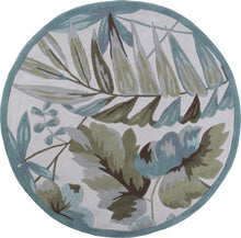 5' X 7' 6 Polyester Ivory Area Rug