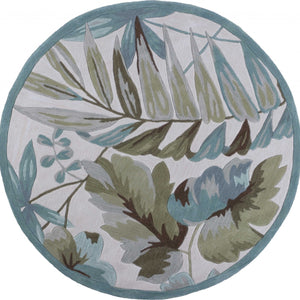 5' X 7' 6 Polyester Ivory Area Rug