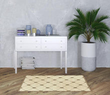 2' X 3' Polypropylene Ivory Accent Rug