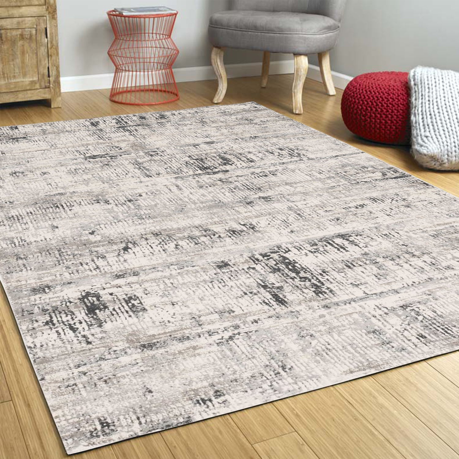 5' X 8' Ivory Or Silver Abstract Brushstrokes Viscose Indoor Area Rug