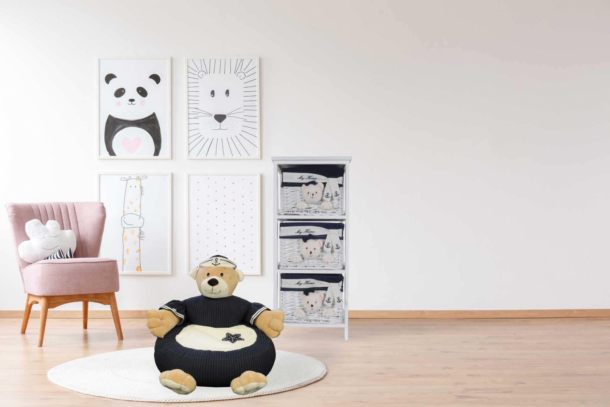 21.65" X 21.65" X 19.68" Whitebluenavy Bear Silla