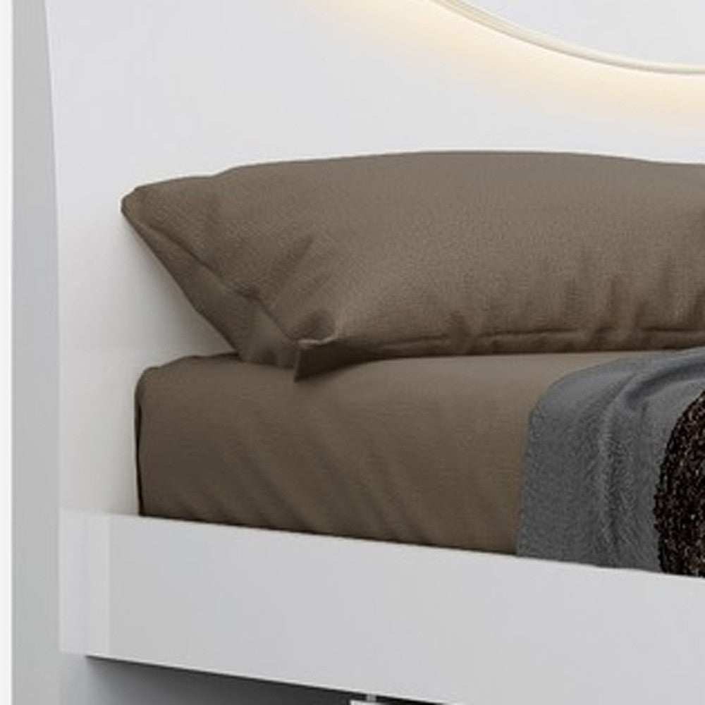 72" X 85 X 43" White  California King Bed