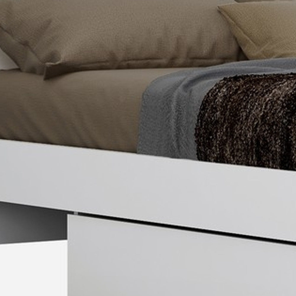 66 英寸 X 81.5 英寸 X 50.5 英寸白色 4 件大號臥室套裝