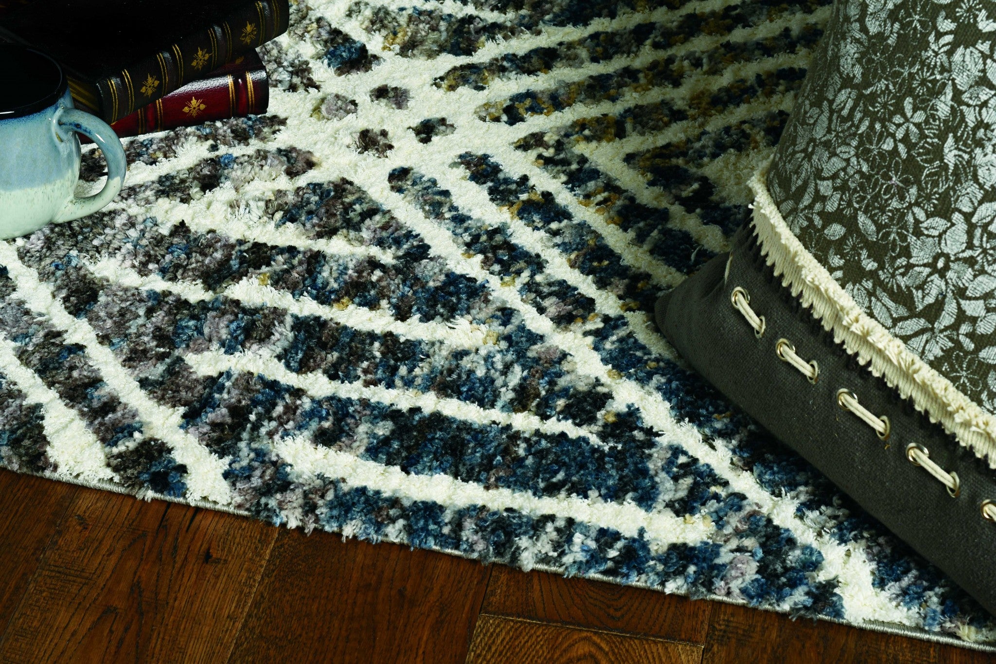 2' X 7' Grey Or Ivory Geometric Diamond Runner Rug With Fringe