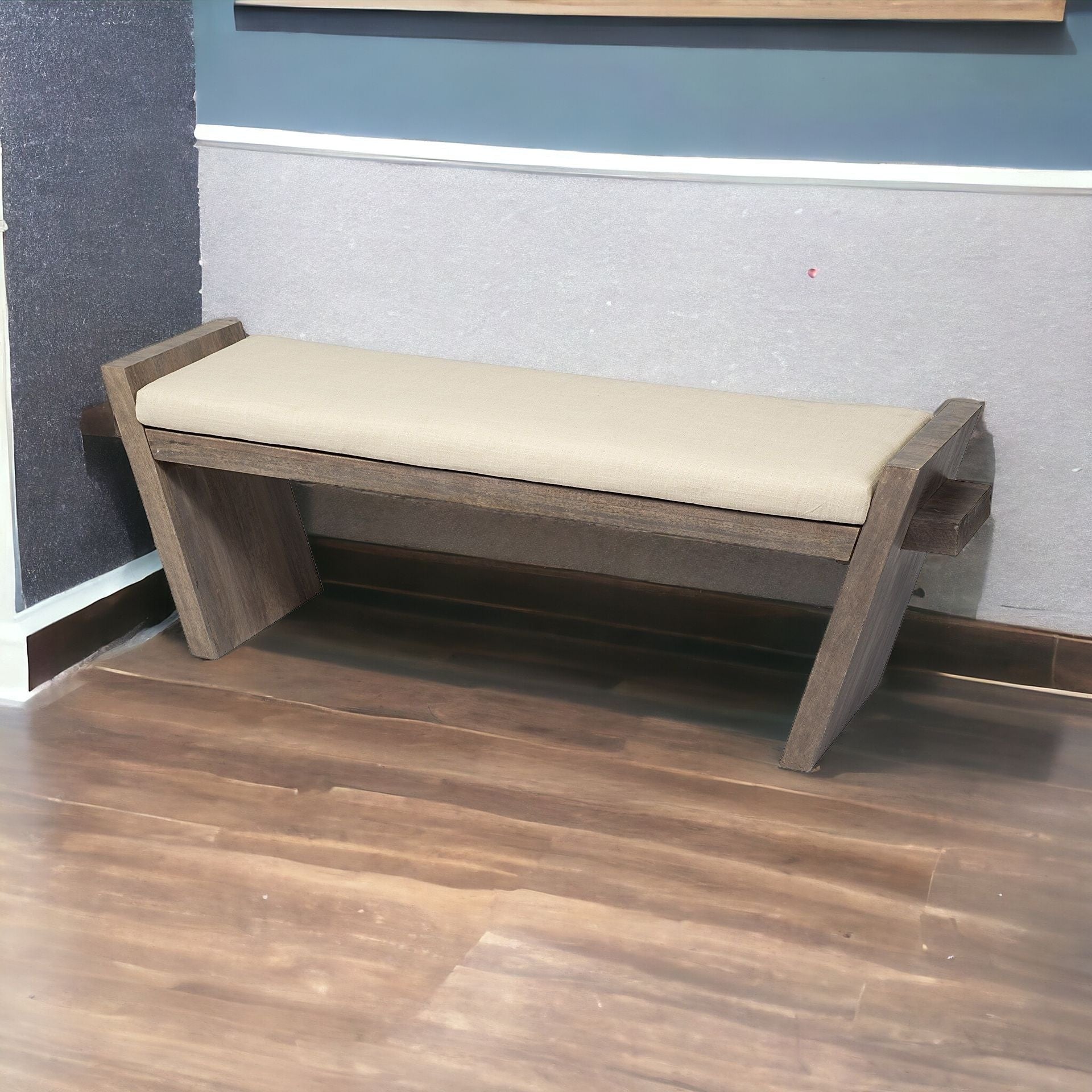 Banco De Entrada Rectangular De Madera De Mango Marrón Natural Pulido Con Asiento Tapizado Crema
