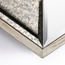 Espejo de pared Chevron con marco de madera natural