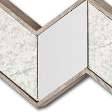 Espejo de pared Chevron con marco de madera natural