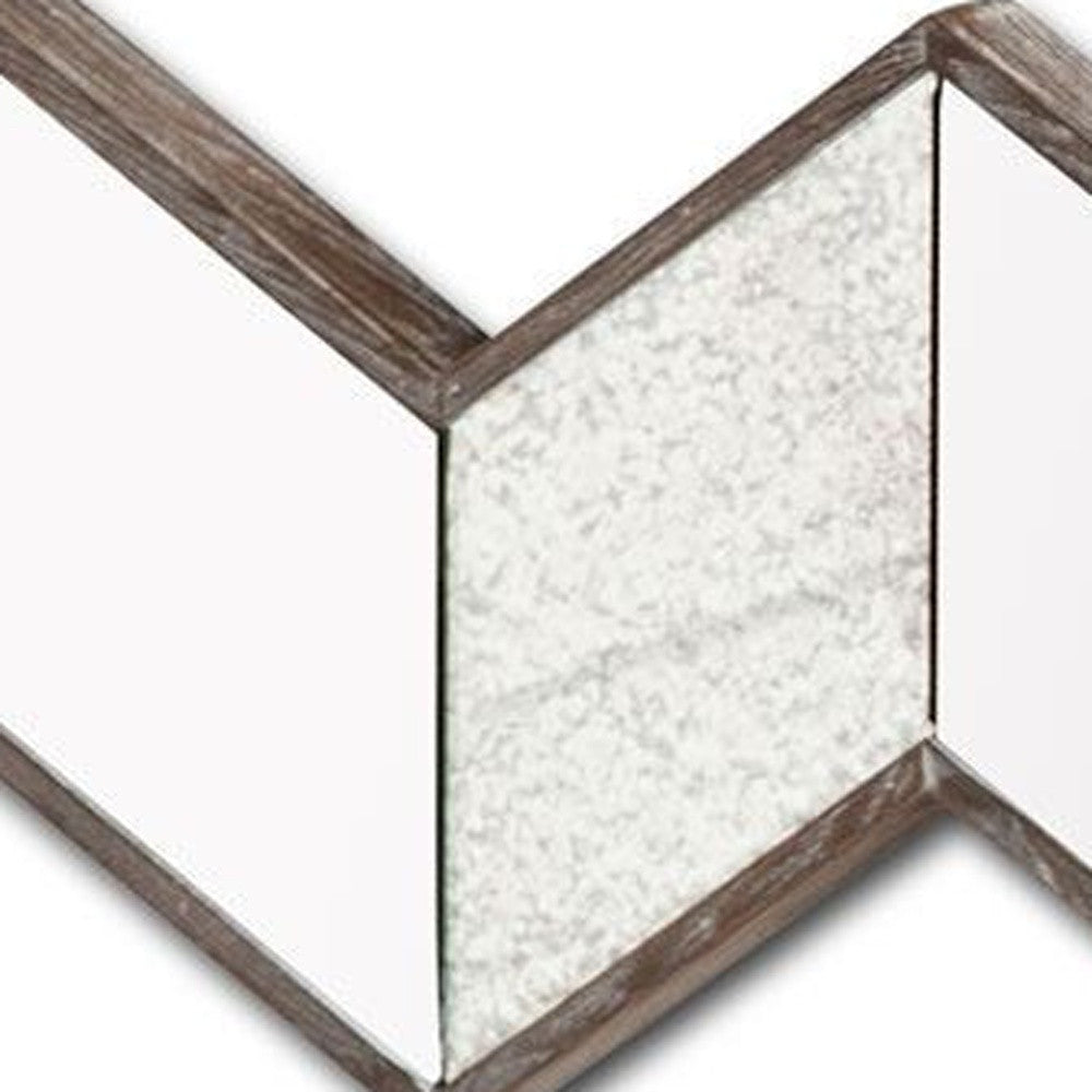 Espejo de pared con marco de madera en forma de V y vidrio transparente