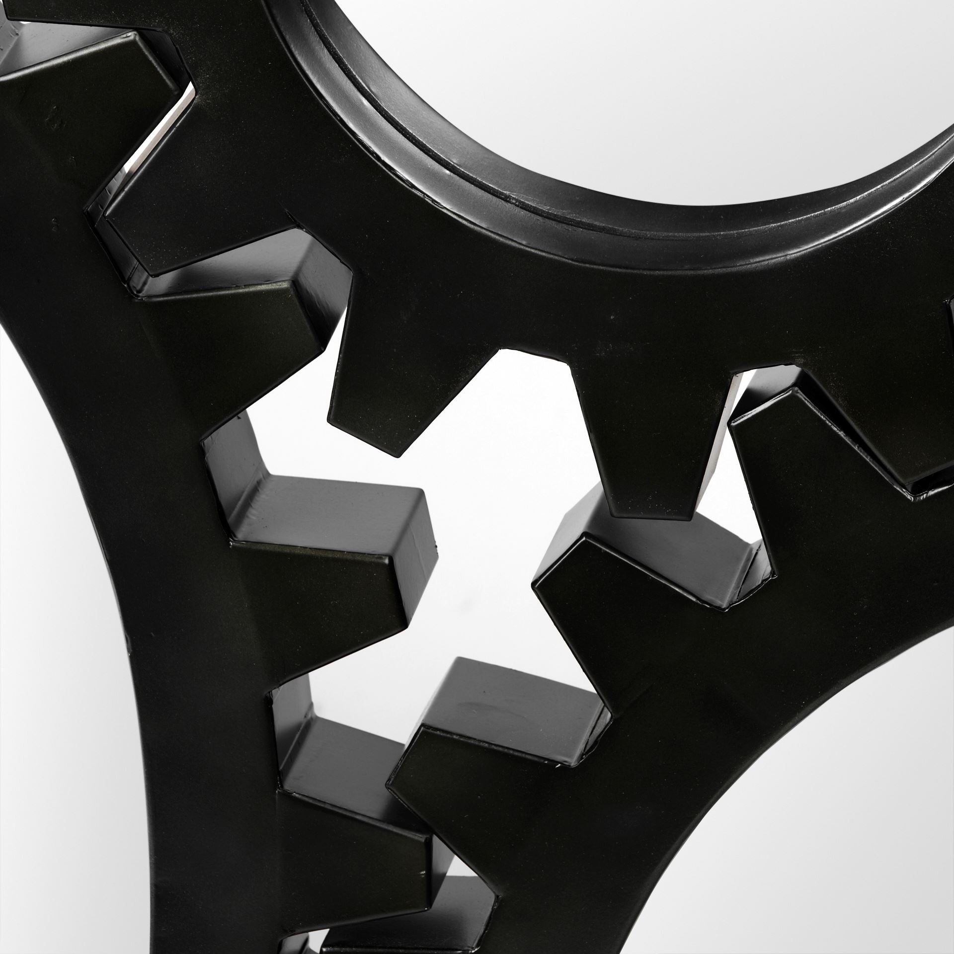 Espejo de pared con marco de metal negro redondo Cog de 17"