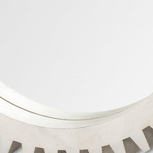 Espejo de pared redondo con marco de madera blanca de 35.5