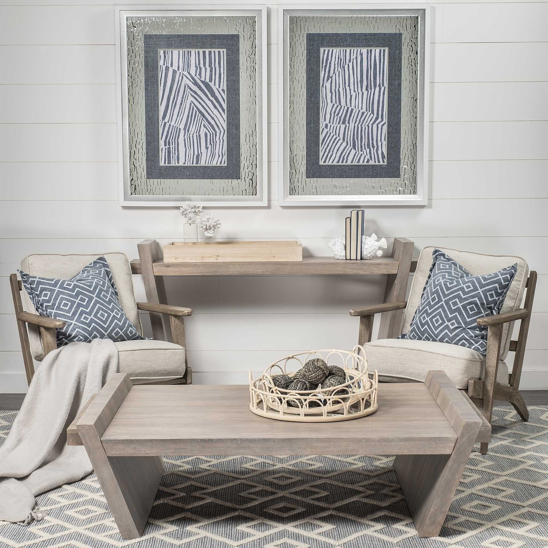 Mesa consola con acabado de madera maciza de mango marrón medio y diseño de base inclinada