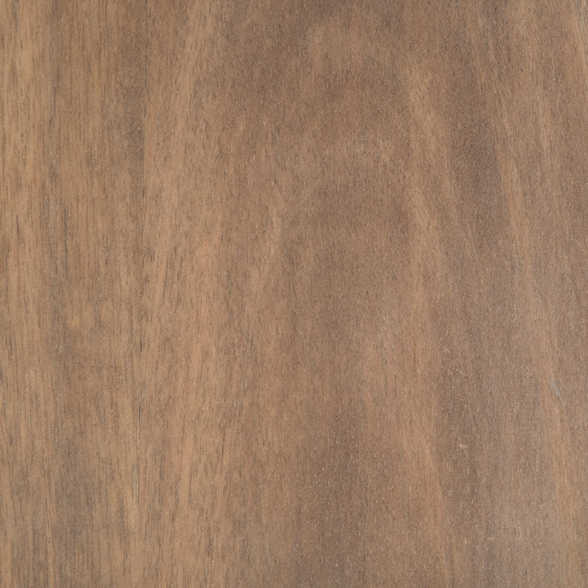 Mesa consola con acabado de madera maciza de mango marrón medio y diseño de base inclinada