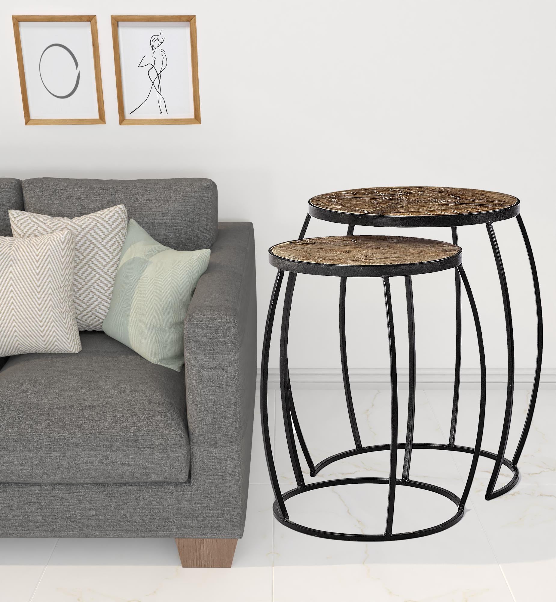 Set Of 2 Brown Wooden Round Top Accent Tables With Black Metal Frame Nesting