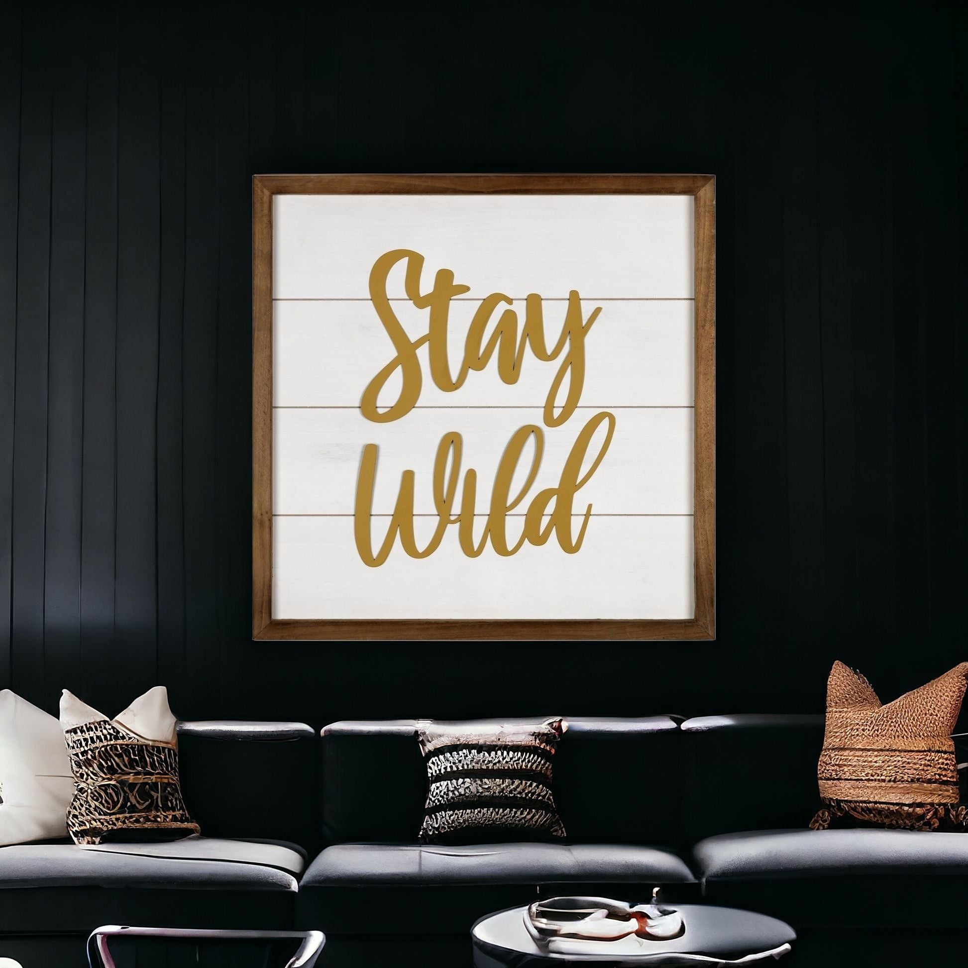 Arte de pared blanco y dorado Stay Wild