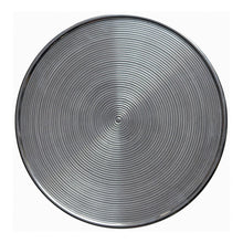 圓形金屬框架銀色飾面和錐形底座茶几