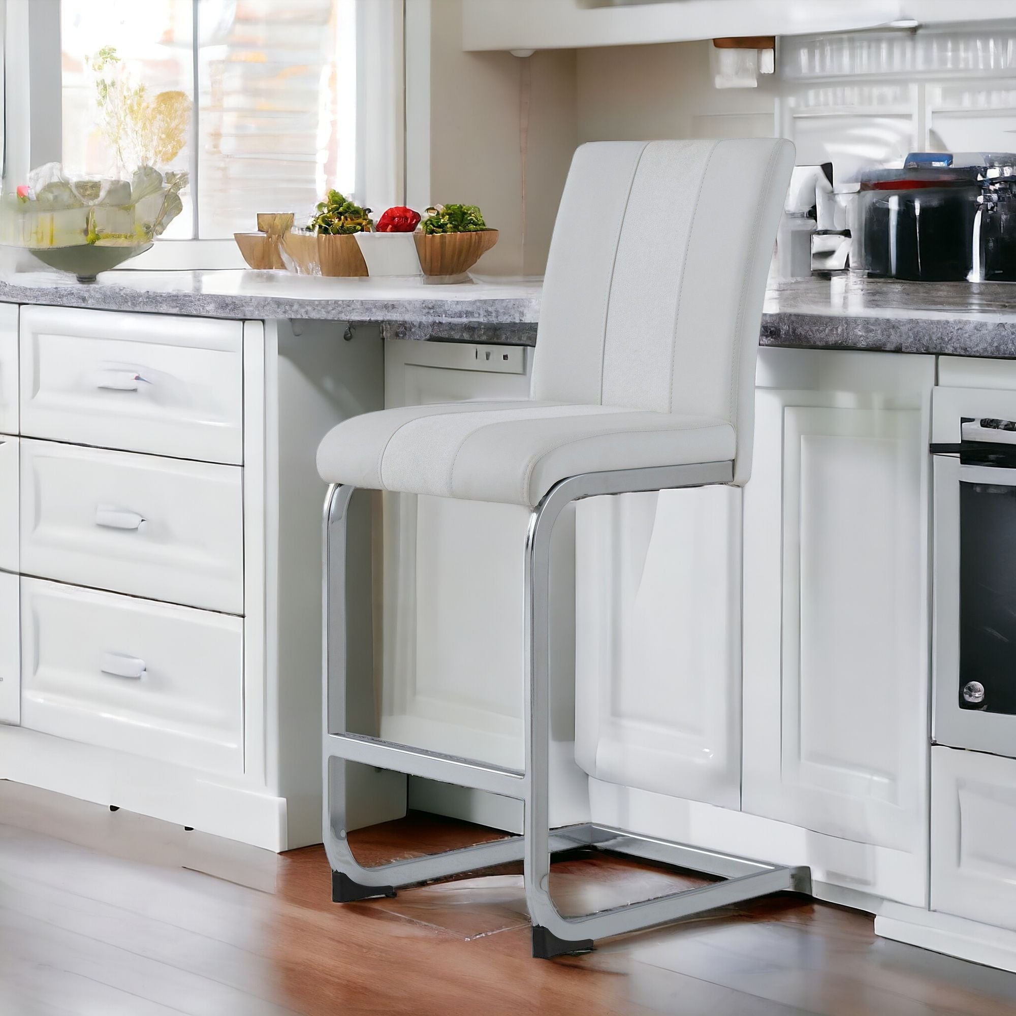 Juego De 4 Taburetes De Bar Bicolores Blancos Con Base De Metal Plateado