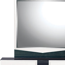 Espejo blanco y gris con moldura de madera rectangular