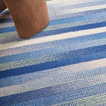 4’ X 6’ Blue And Ivory Halftone Stripe Area Rug