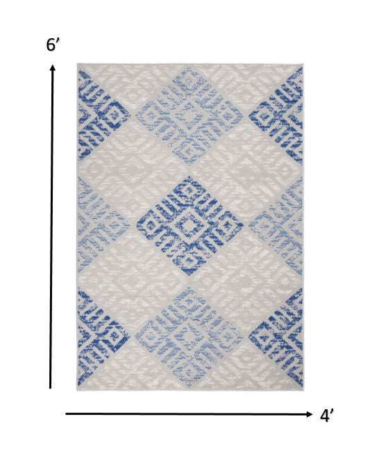 4’ X 6’ Gray And Blue Diamonds Area Rug