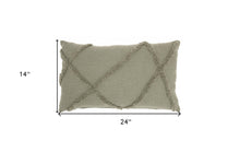 Cojín lumbar con detalle de lanudo verde caqui abstracto claro