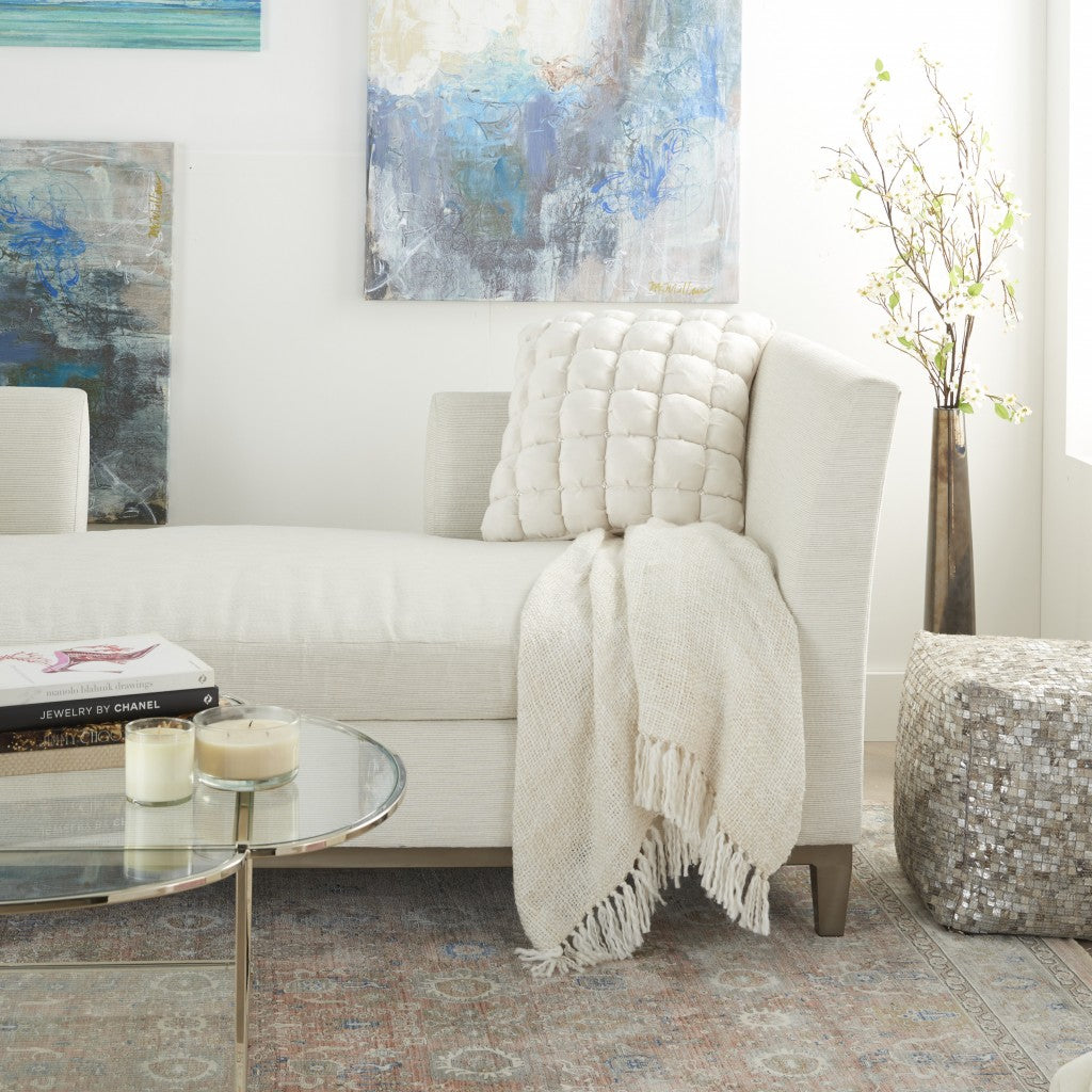 Cojín de 20" marfil con terciopelo acolchado brillante