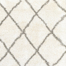 2’ X 3’ Ivory And Gray Geometric Lattice Scatter Rug