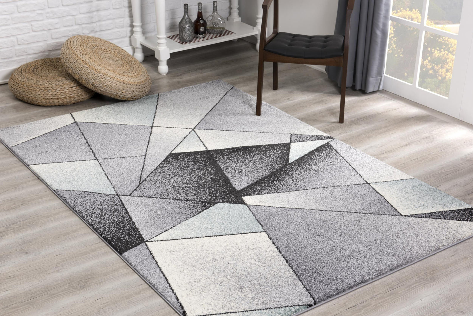 4’ X 6’ Gray And Blue Prism Pattern Area Rug