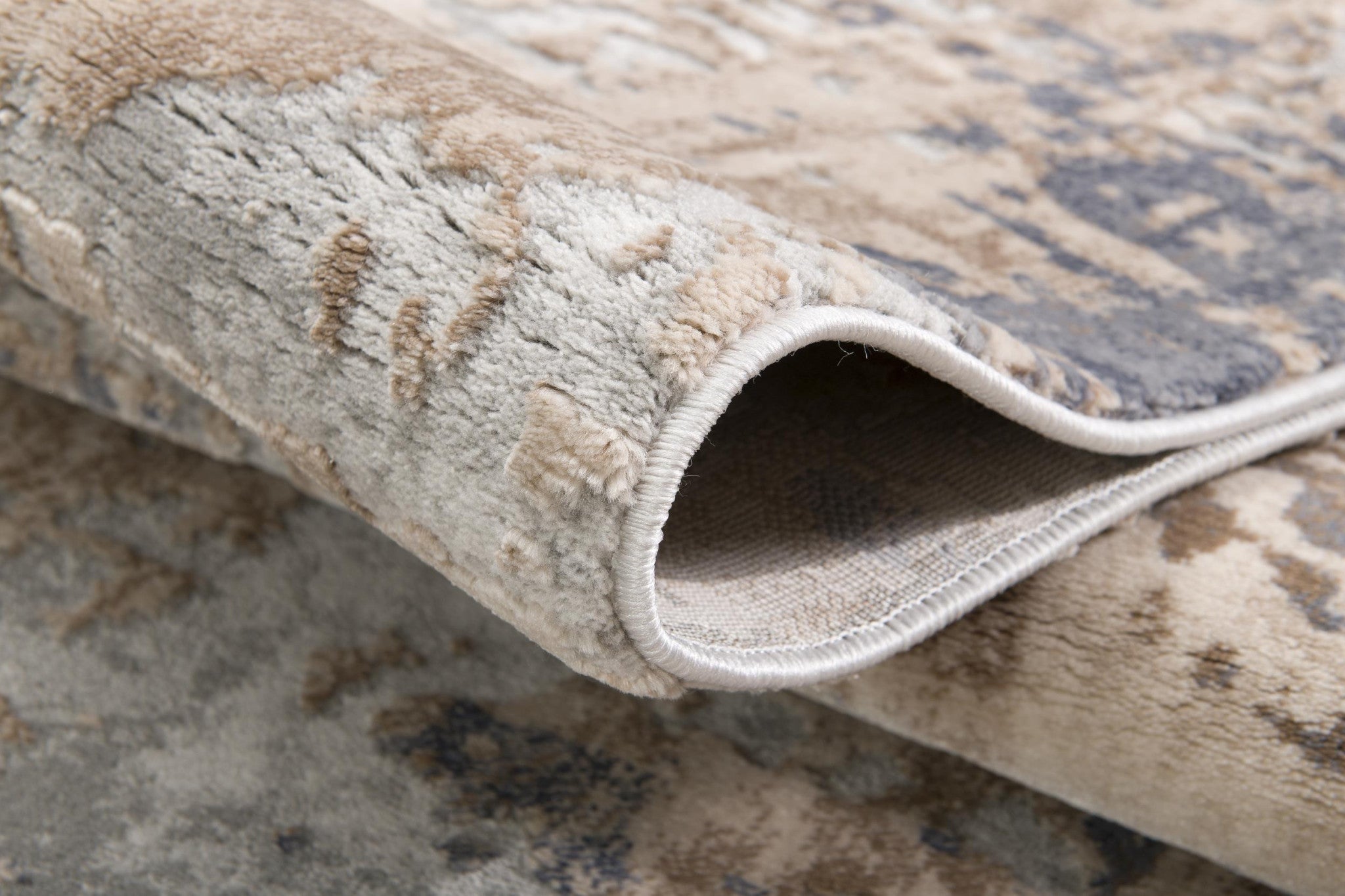 3’ X 5’ Beige And Ivory Abstract Area Rug