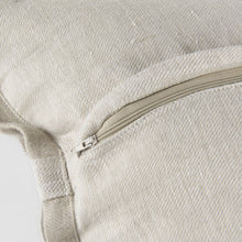 奶油色鑲邊枕套