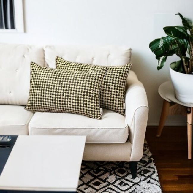 Set Of 2 Yellow Houndstooth Lumbar Pillow Covers