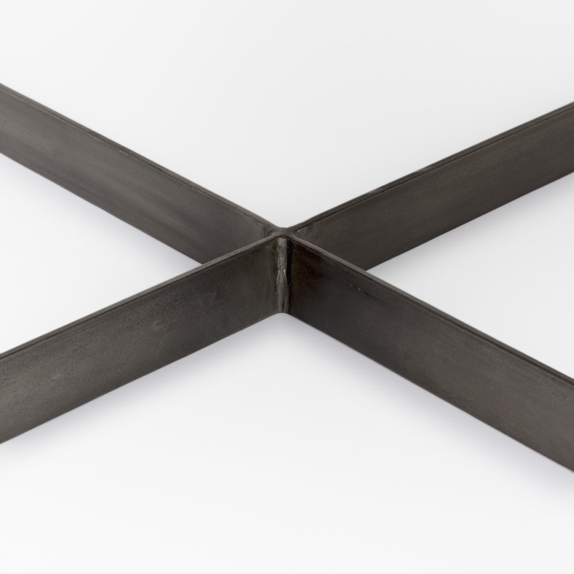 Mesa de centro de madera y metal marrón oscuro