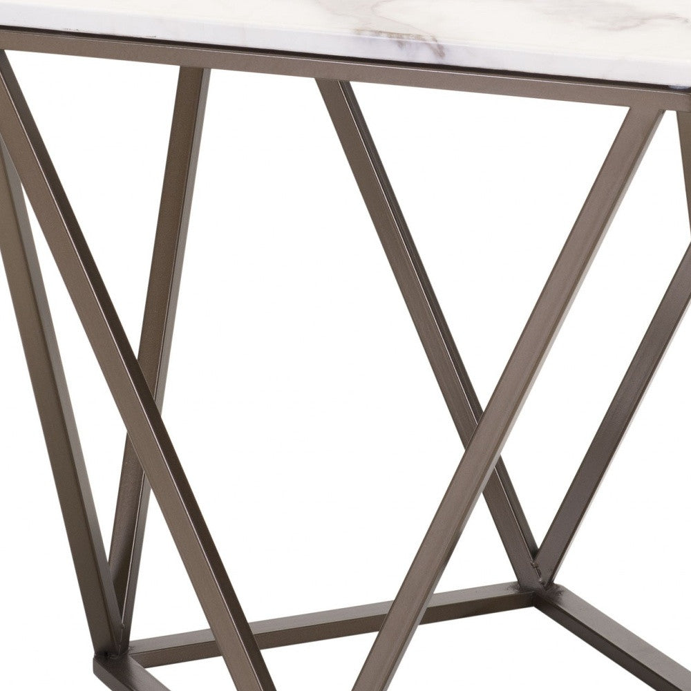 Mesa auxiliar rectangular de latón antiguo y piedra blanca de 22"