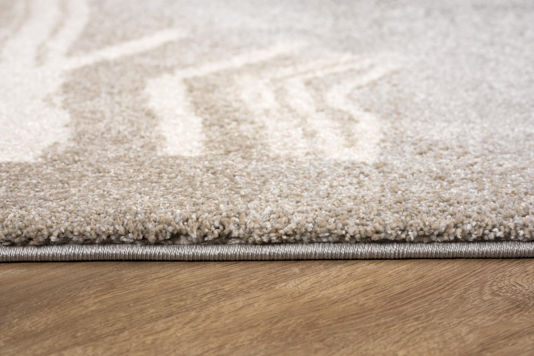 Gray and Tan Abstract Stroke Area Rug - 4’ x 6’