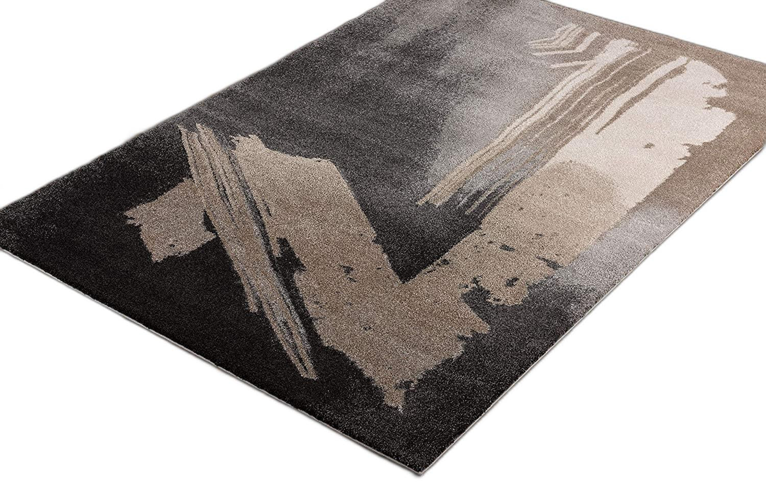 Gray and Tan Abstract Stroke Area Rug - 4’ x 6’