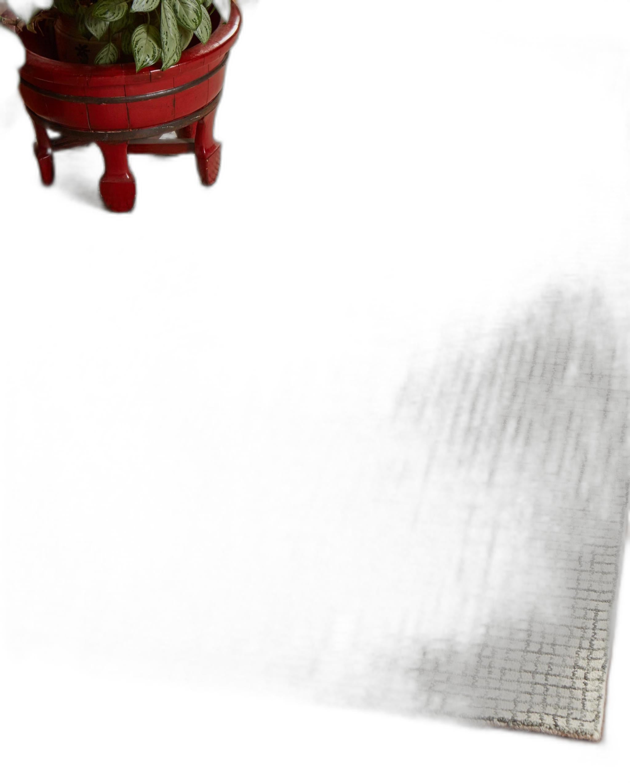 5’ x 8’ Tan and Ivory Grid Area Rug