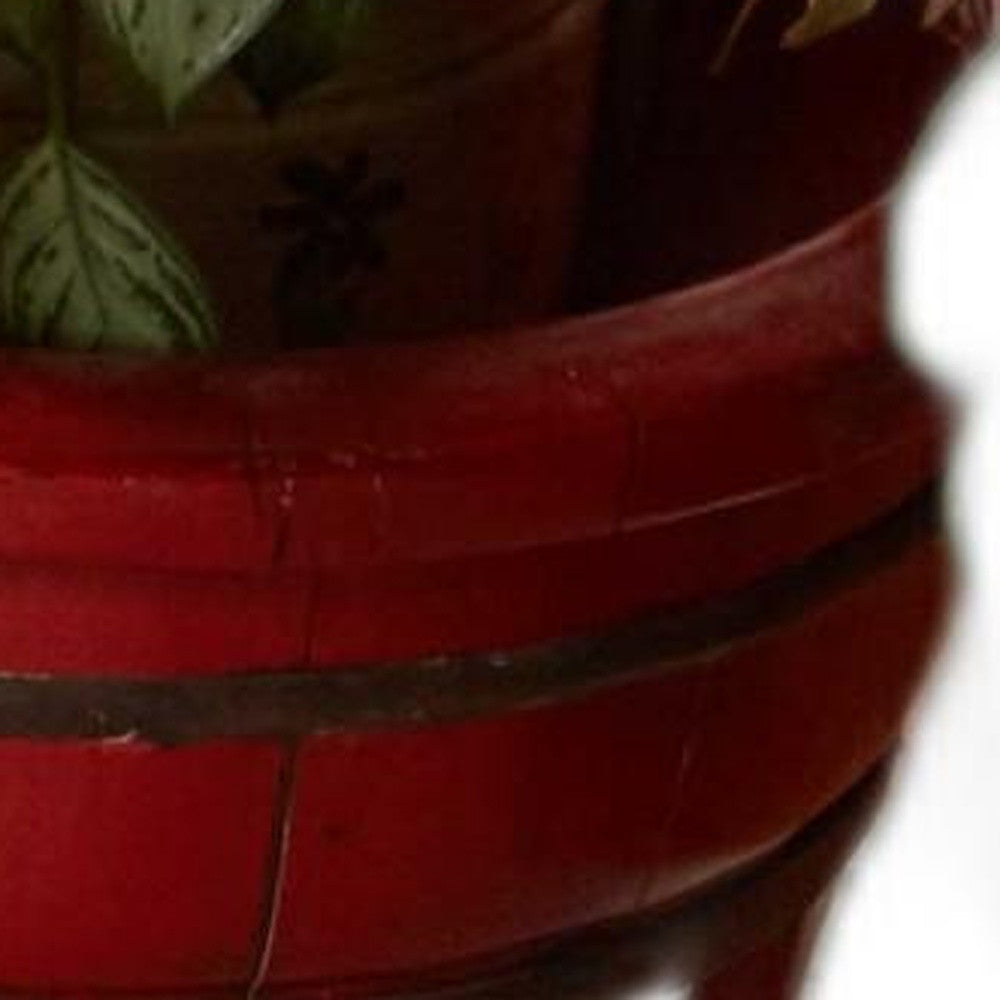 5’ x 8’ Tan and Ivory Grid Area Rug