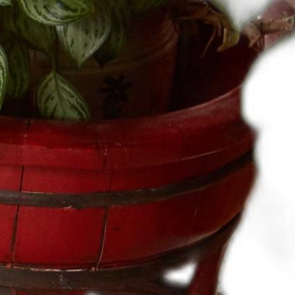 5’ x 8’ Tan and Ivory Grid Area Rug