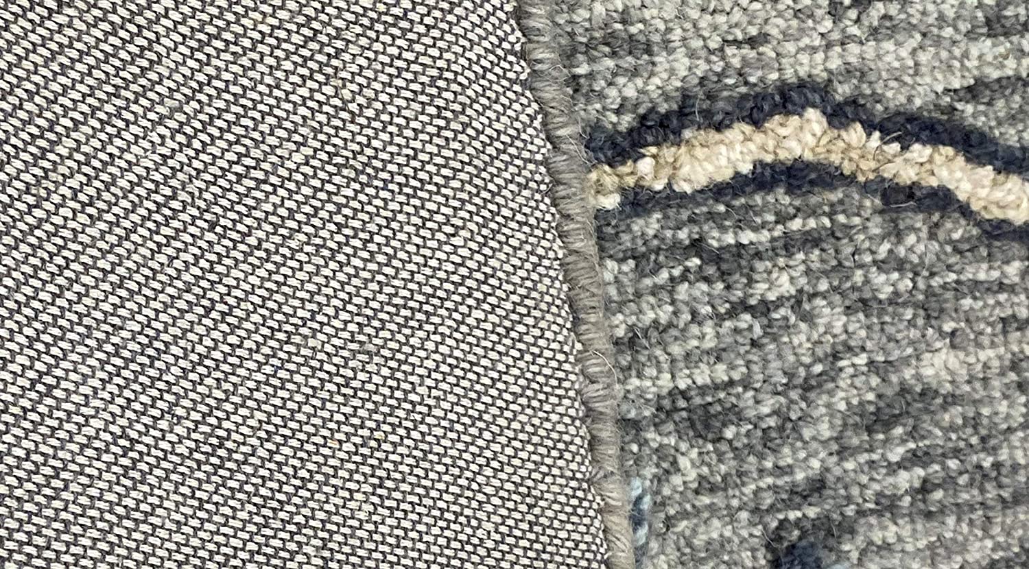 3’ Round Gray Floral FIligree Area Rug