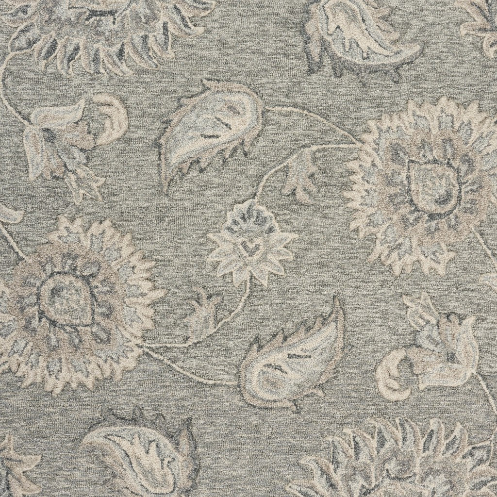 7’ x 9' Light Gray Floral Area Rug
