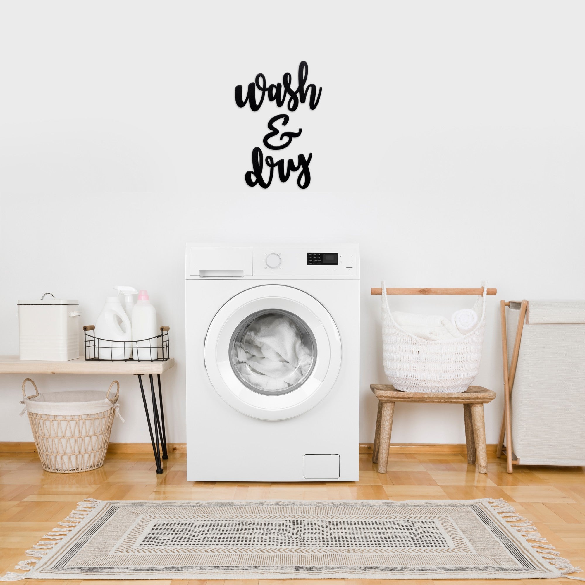 Black Metal Wash and Dry Wall Sign