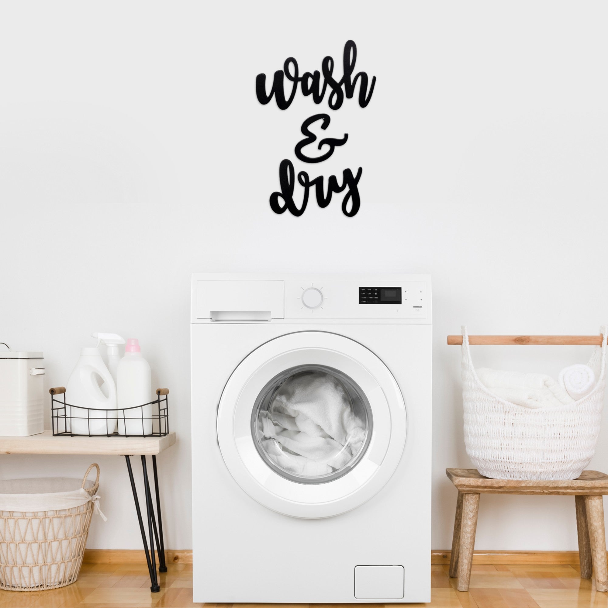 Black Metal Wash and Dry Wall Sign