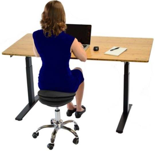 黑色和鍍鉻主動坐式滾動平衡桌椅